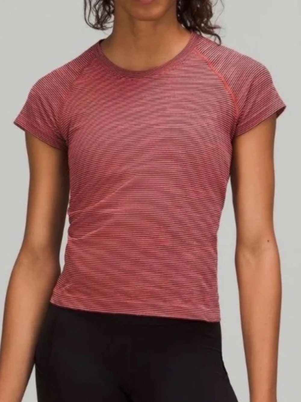 Lululemon athletica Swiftly Tech Short Sleeve Shirt 2.0 *Race Length size 6
